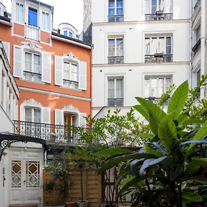 Apartment Yuna Blanche - Serviced Paris