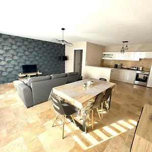 Apartment Le Petit Phuket Saint-Laurent-sur-Saone